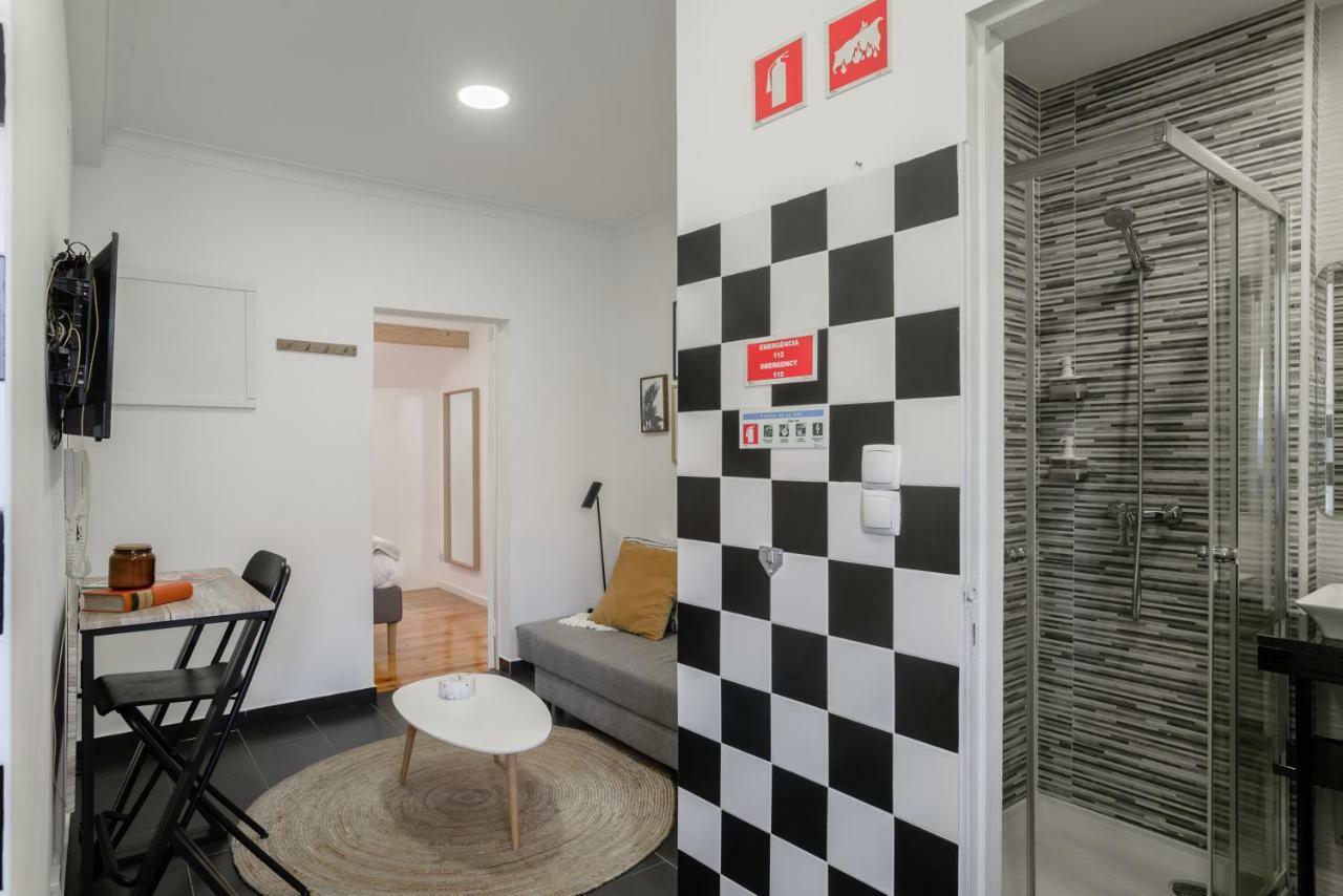 Charming Apartment- Authentic Experience In Graca Лиссабон Экстерьер фото