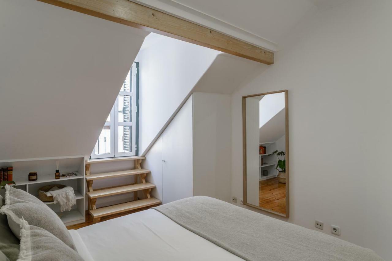 Charming Apartment- Authentic Experience In Graca Лиссабон Экстерьер фото